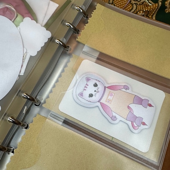 Art journal with plenty of room where your thoughts meet creativity. - Picture 5 of 5